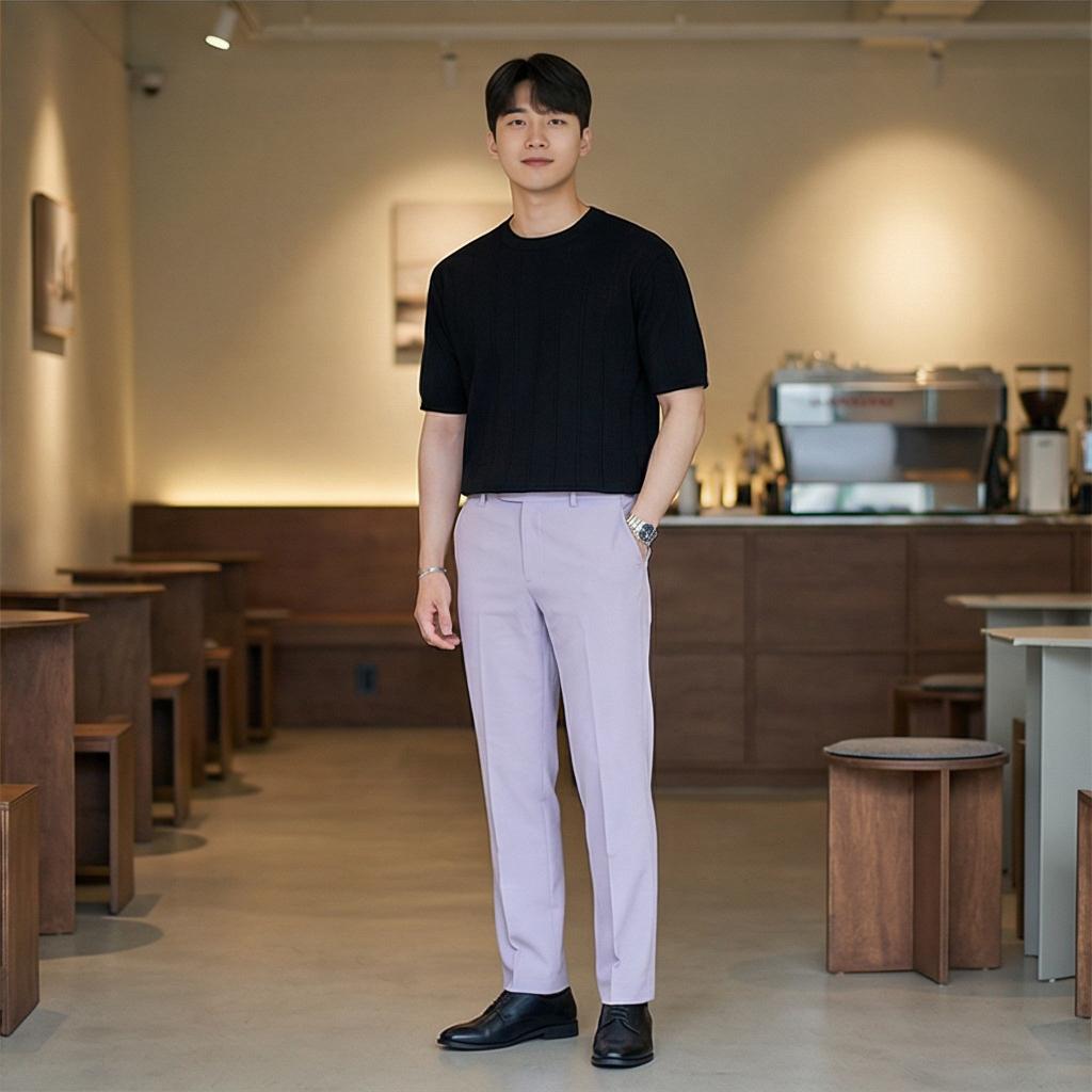 검정색 반팔 니트: 차분한 분위기의 데이트 룩